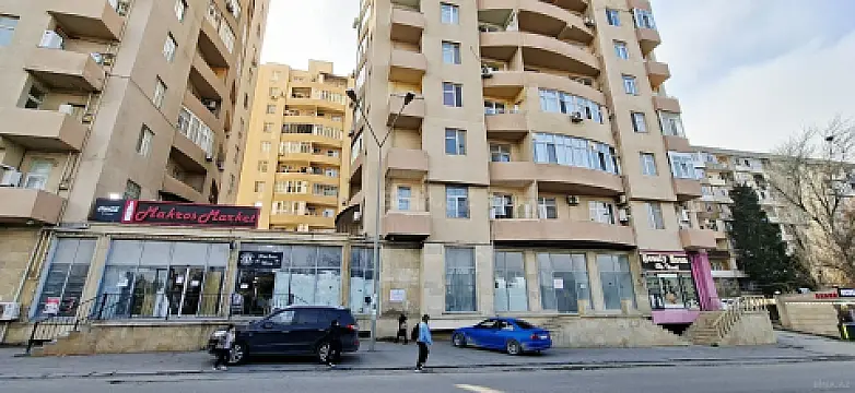 Satılır obyekt 102 m² — Bakı, Qaraçuxur 102.00 m²