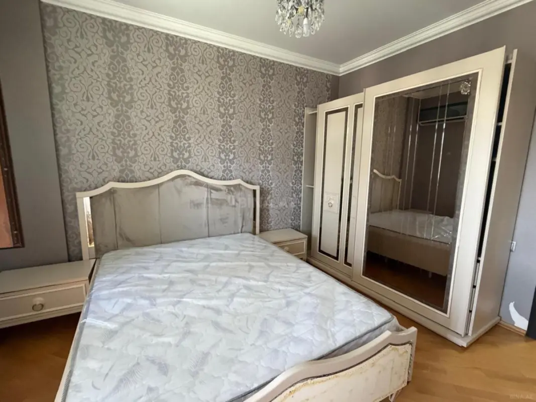 Kirayə verilir 2 otaqlı mənzil 79 m²