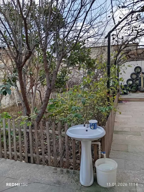 Satılır 7 otaqlı həyət evi 140 m²