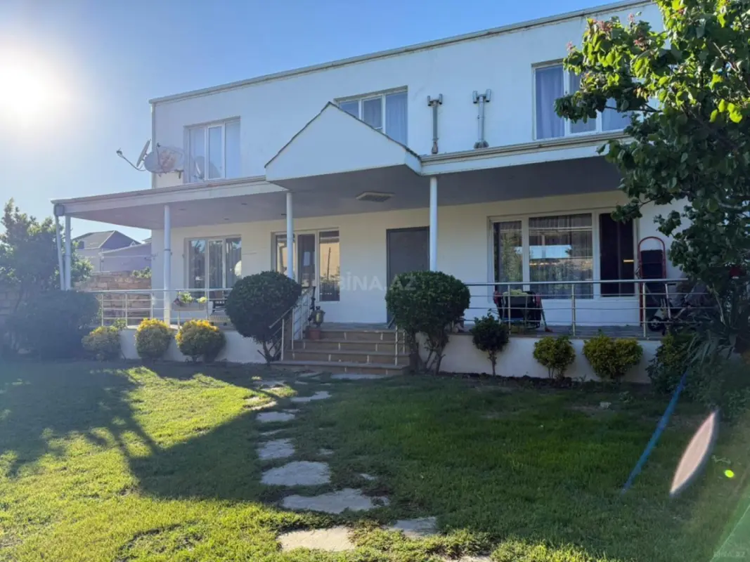 Satılır 6 otaqlı həyət evi 260 m²