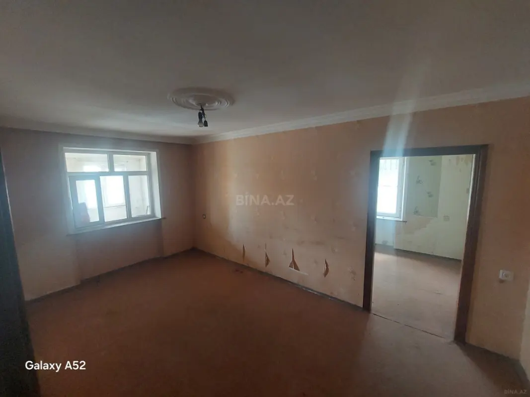 Satılır 2 otaqlı mənzil 52 m²