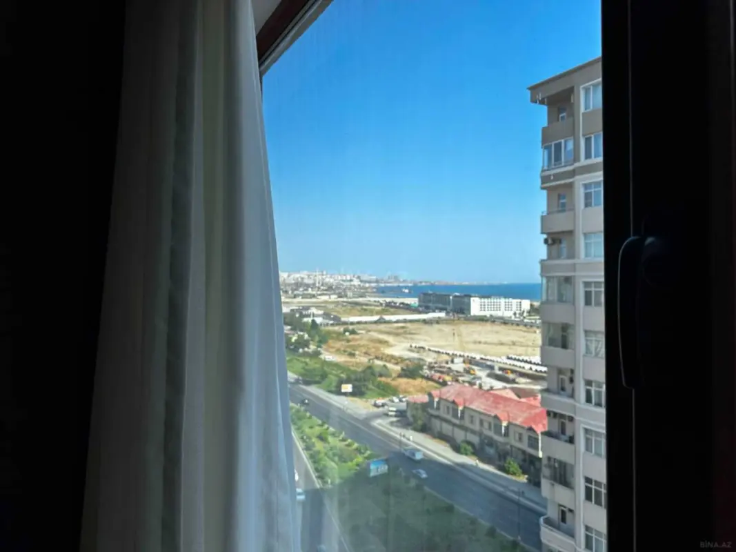 Kirayə verilir 3 otaqlı mənzil 142 m²