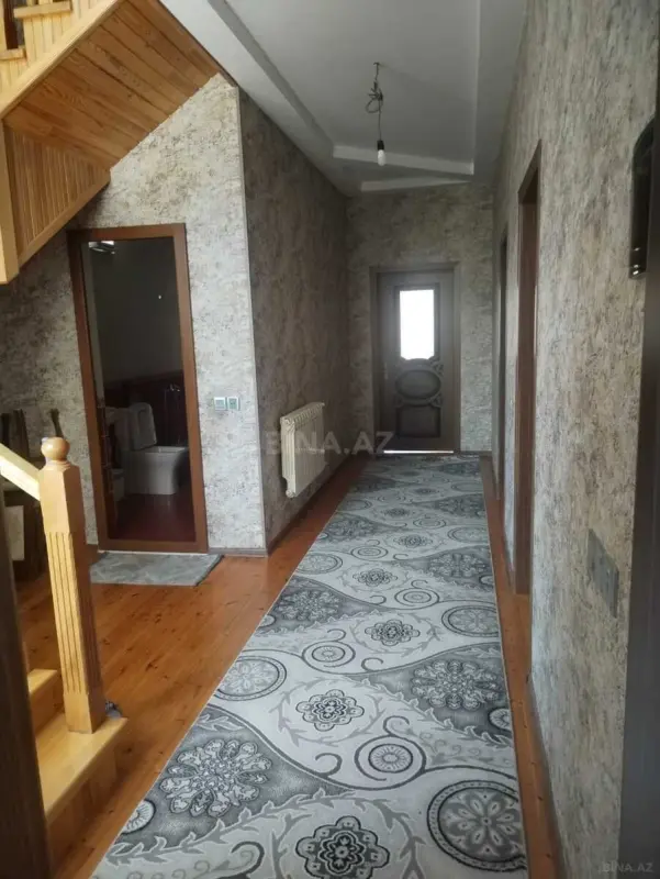 Kirayə verilir 6 otaqlı həyət evi 200 m²