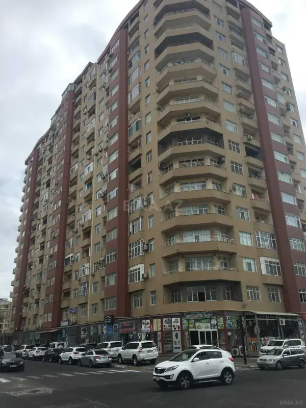 Satılır obyekt 10.6 m²