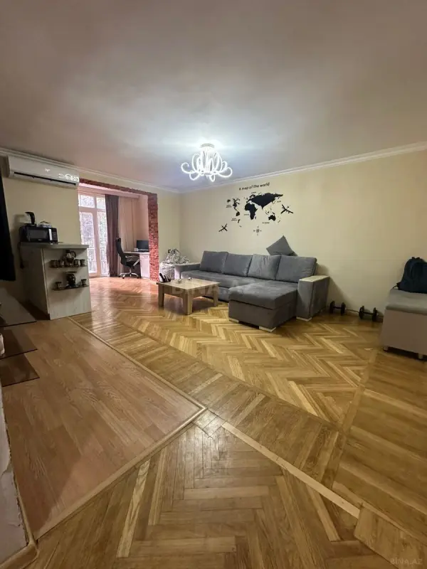 Satılır 2 otaqlı mənzil 75 m²