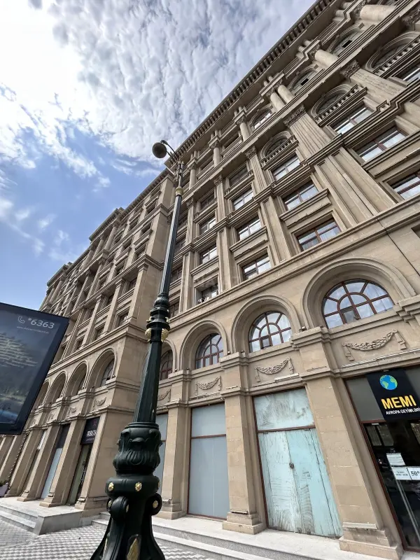 Kirayə verilir 2 otaqlı mənzil 58 m²