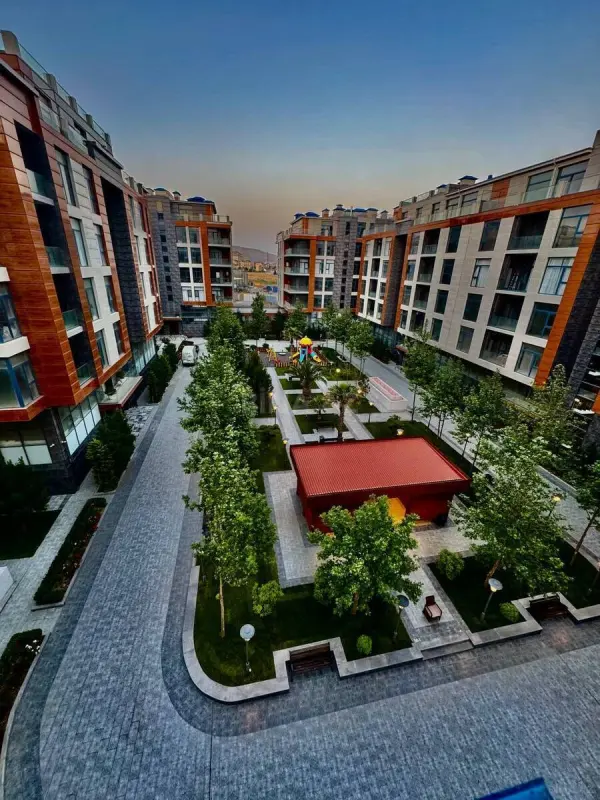 Satılır 2 otaqlı mənzil 85 m²