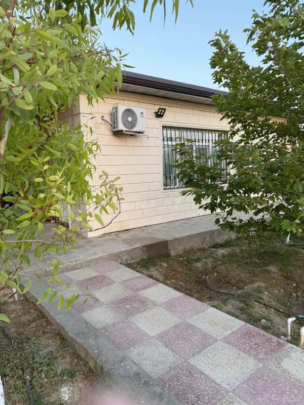 Satılır 1 otaqlı həyət evi 50 m²