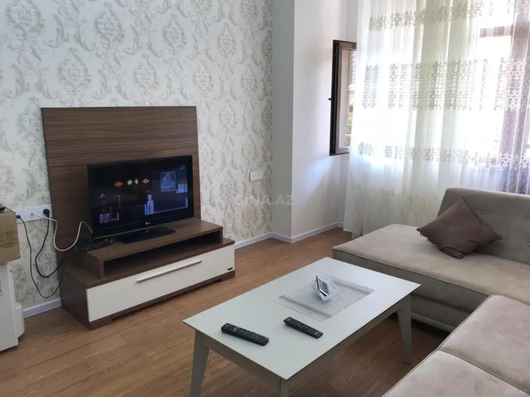 Kirayə verilir 3 otaqlı mənzil 100 m²