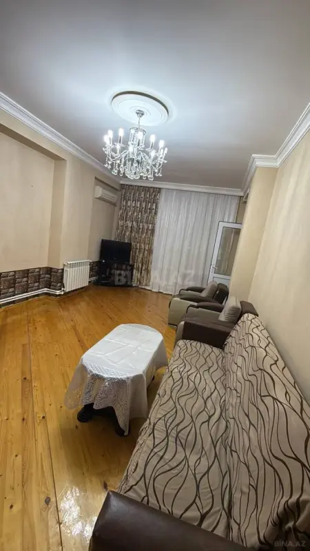 Kirayə verilir 2 otaqlı mənzil 62 m²