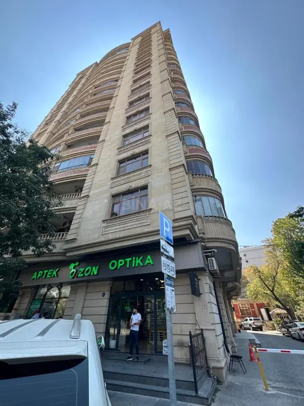 Satılır 2 otaqlı mənzil 62 m²