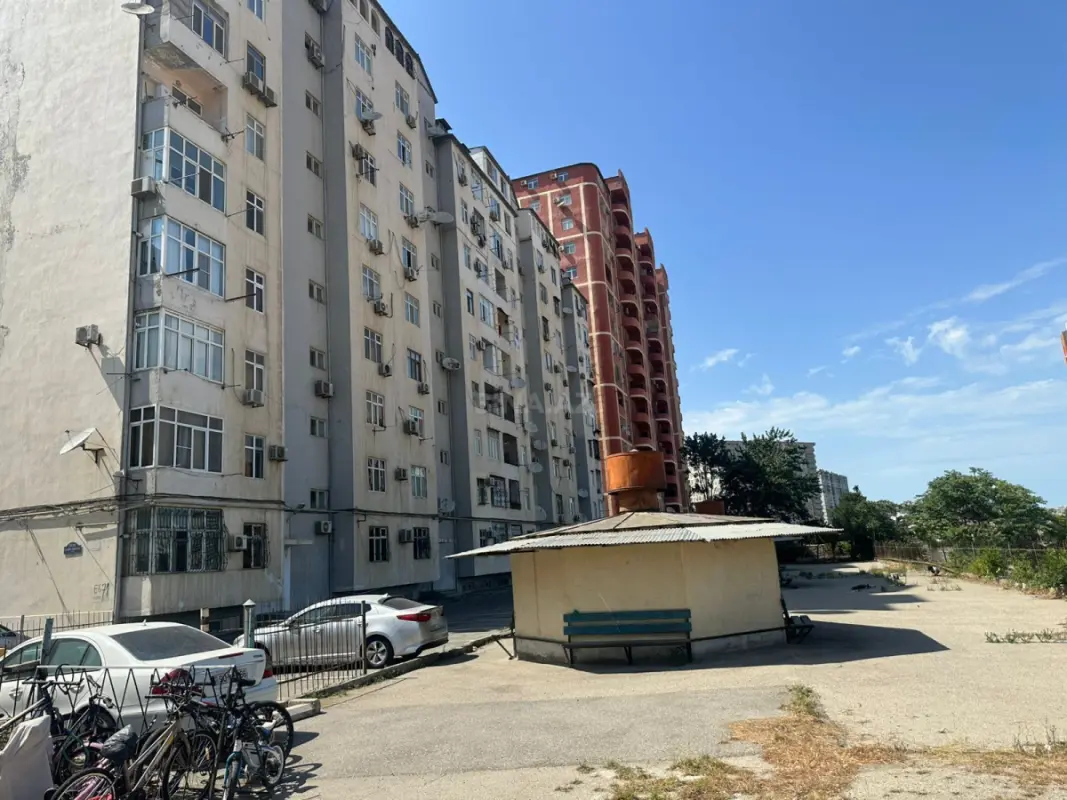 Kirayə verilir 2 otaqlı mənzil 77 m²