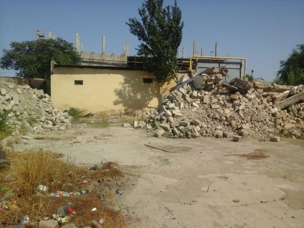 Satılır obyekt 600 m²