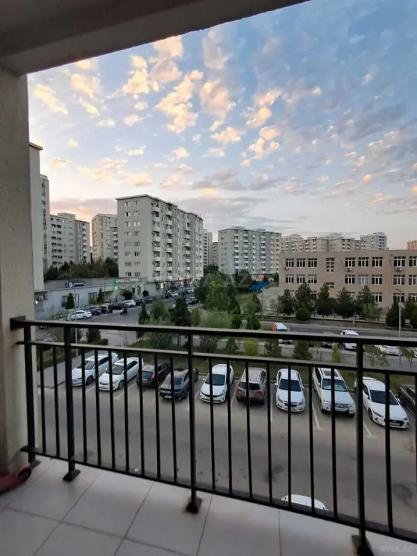Satılır 2 otaqlı mənzil 69 m²