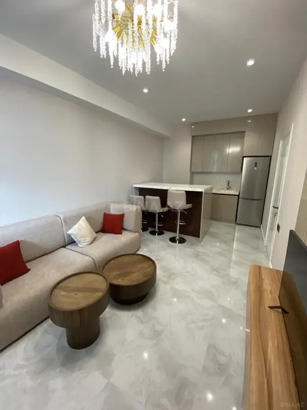 Kirayə verilir 2 otaqlı mənzil 70 m²