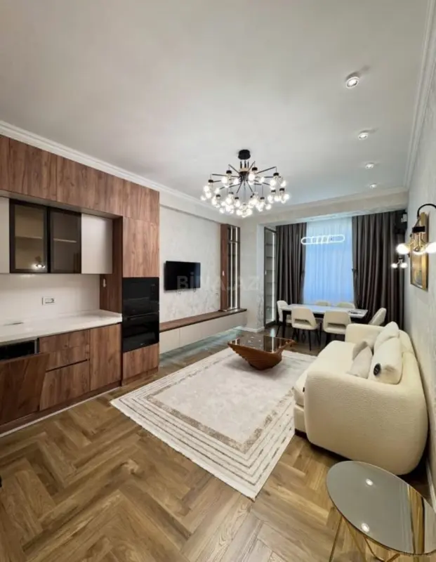 Kirayə verilir 2 otaqlı mənzil 70 m²