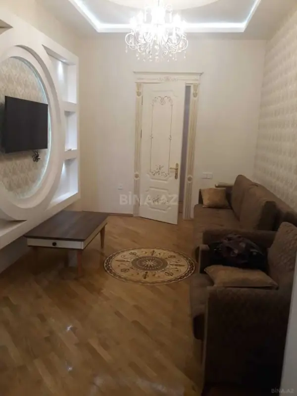 Kirayə verilir 2 otaqlı mənzil 56 m²