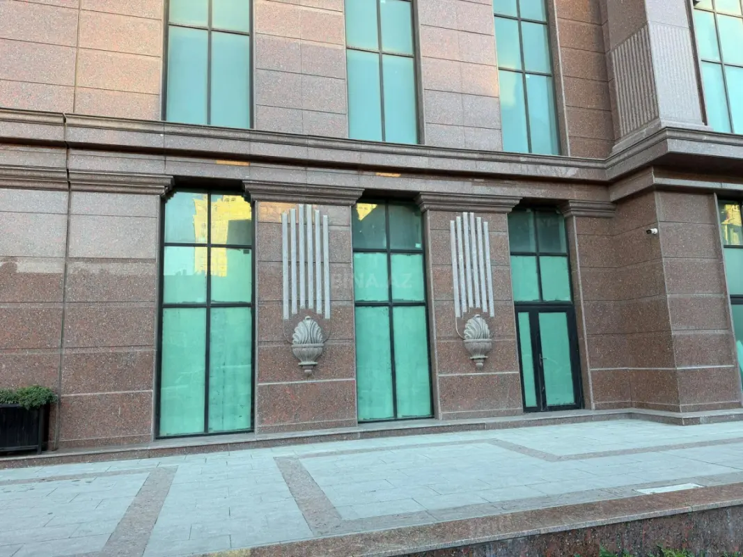 Kirayə verilir obyekt 210 m²