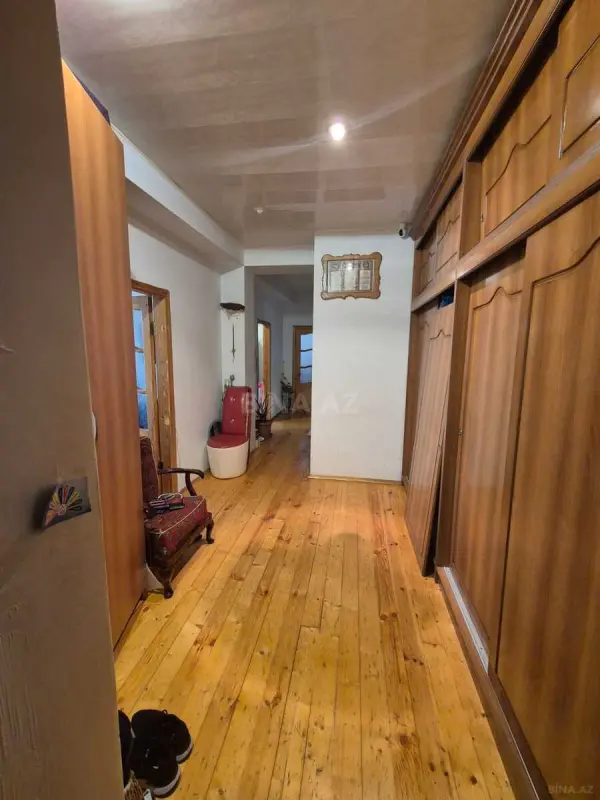 Satılır 2 otaqlı mənzil 92.5 m²