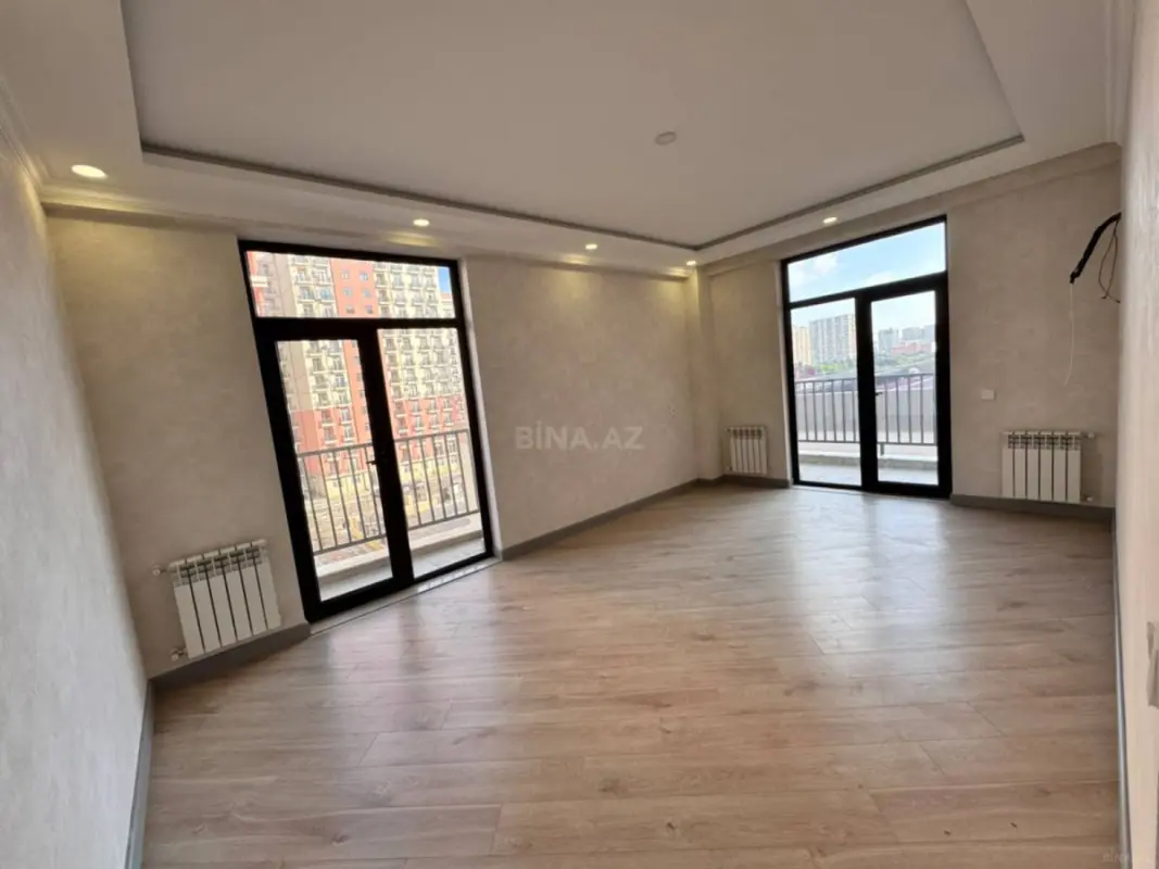 Satılır 3 otaqlı mənzil 107.4 m²