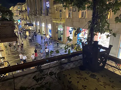 Kirayə verilir 2 otaqlı mənzil 45 m² — Bakı, Sahil qəs. 2 otaq 45.00 m²