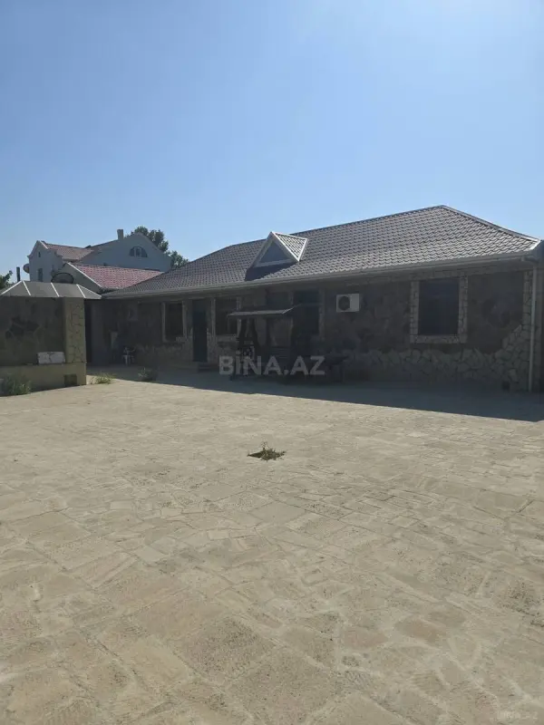 Kirayə verilir 4 otaqlı həyət evi 200 m²