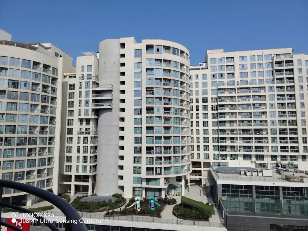 Kirayə verilir 3 otaqlı mənzil 130 m²