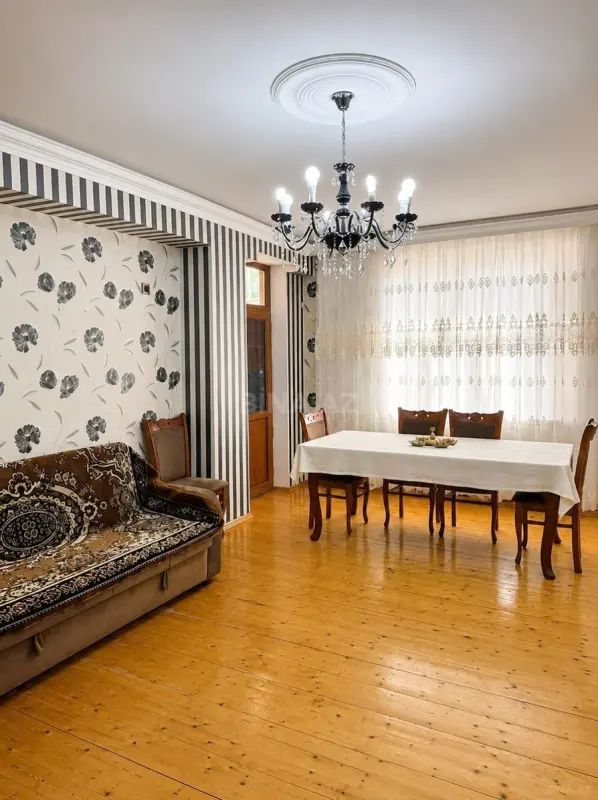 Satılır 2 otaqlı mənzil 80 m²