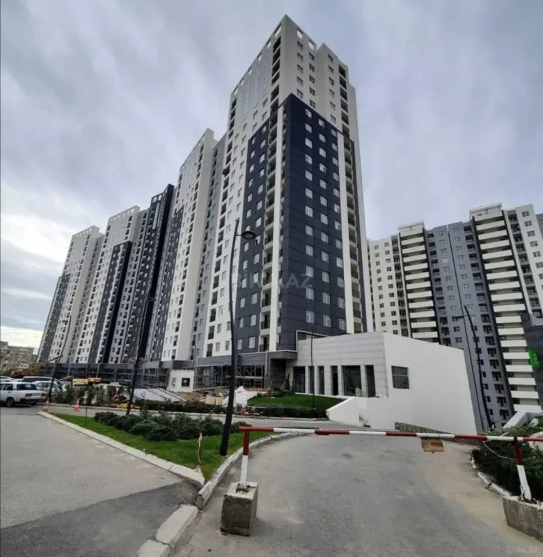 Satılır 2 otaqlı mənzil 95 m²