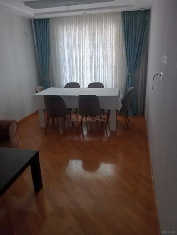 Kirayə verilir 4 otaqlı mənzil 90 m²