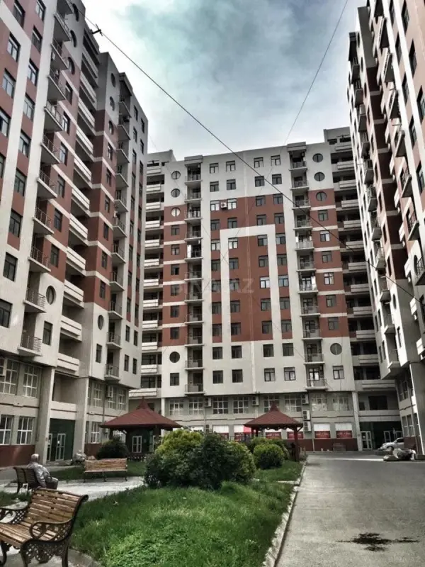 Satılır 3 otaqlı mənzil 120 m²