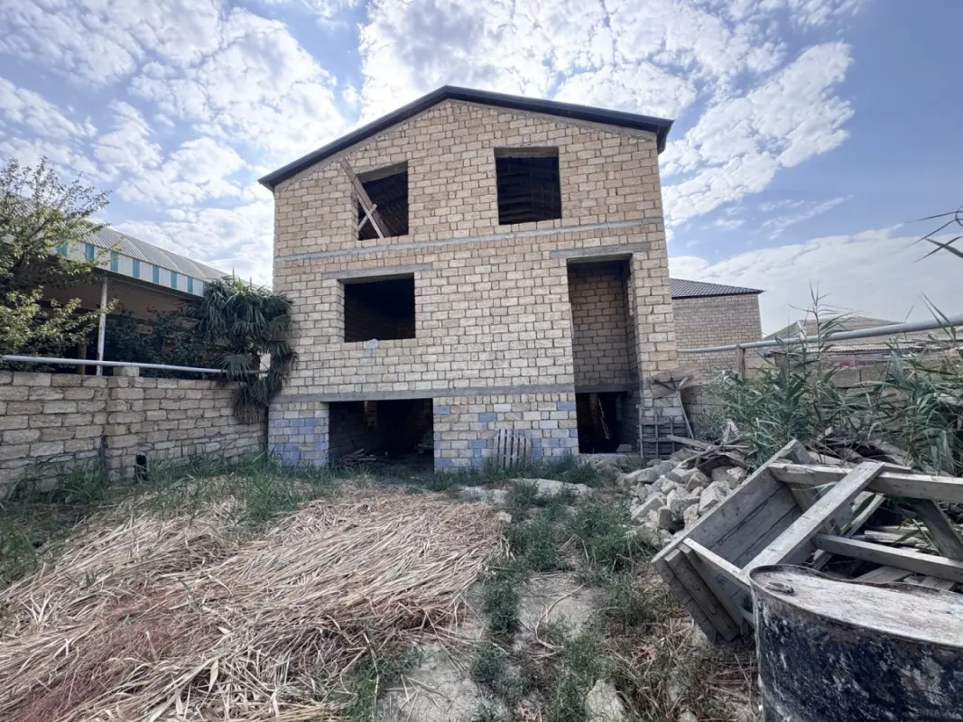 Satılır 3 otaqlı həyət evi 130 m²