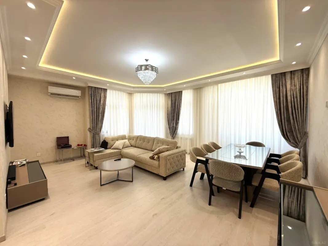 Satılır 3 otaqlı mənzil 144 m²