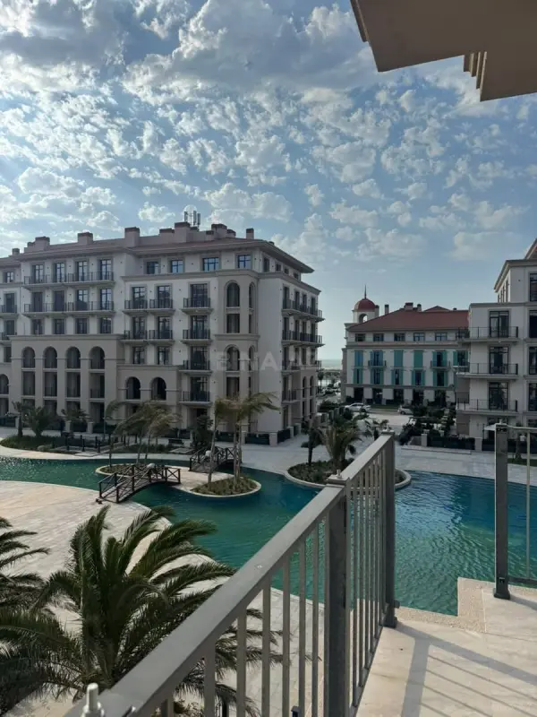Satılır 3 otaqlı mənzil 118 m²
