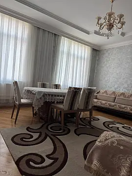 Kirayə verilir 3 otaqlı mənzil 90 m² — Bakı, Nizami 3 otaq 90.00 m²