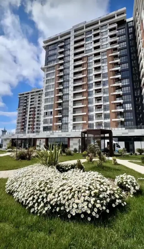 Satılır 3 otaqlı mənzil 97.5 m²