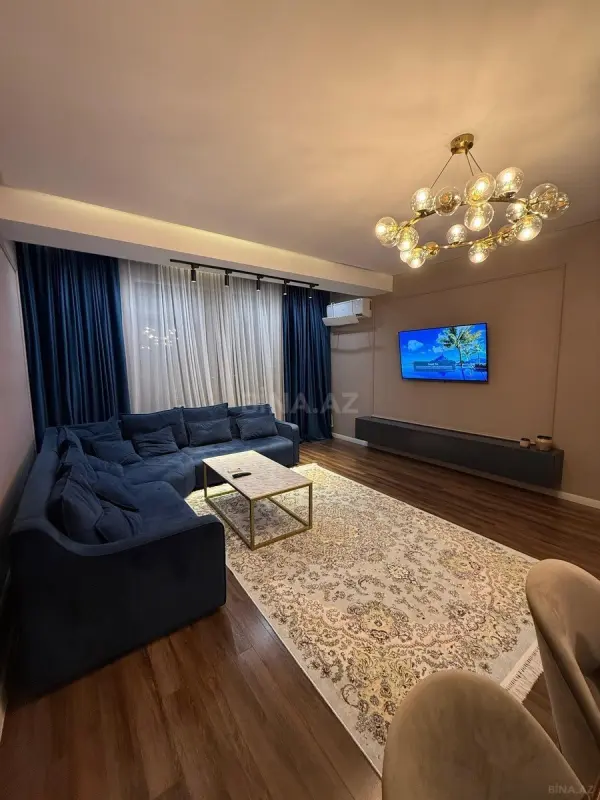 Satılır 3 otaqlı mənzil 117 m²