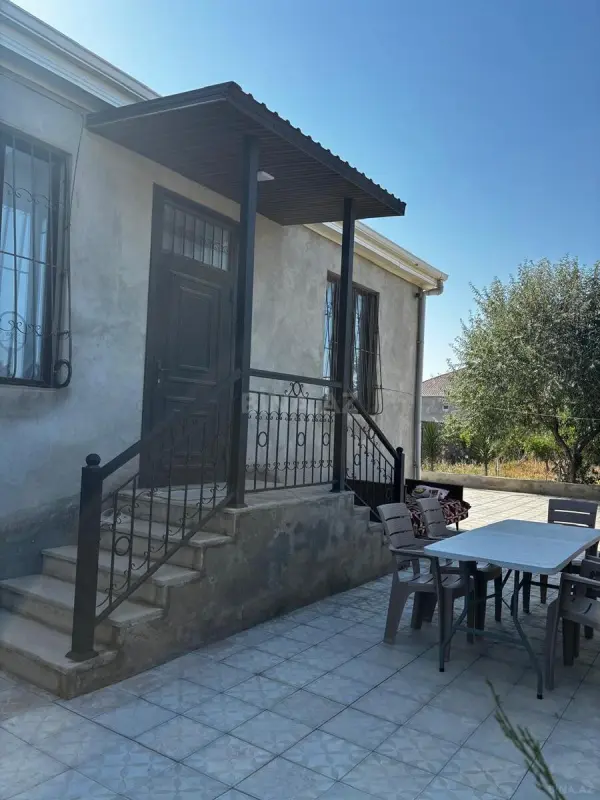 Satılır 2 otaqlı həyət evi 70 m²