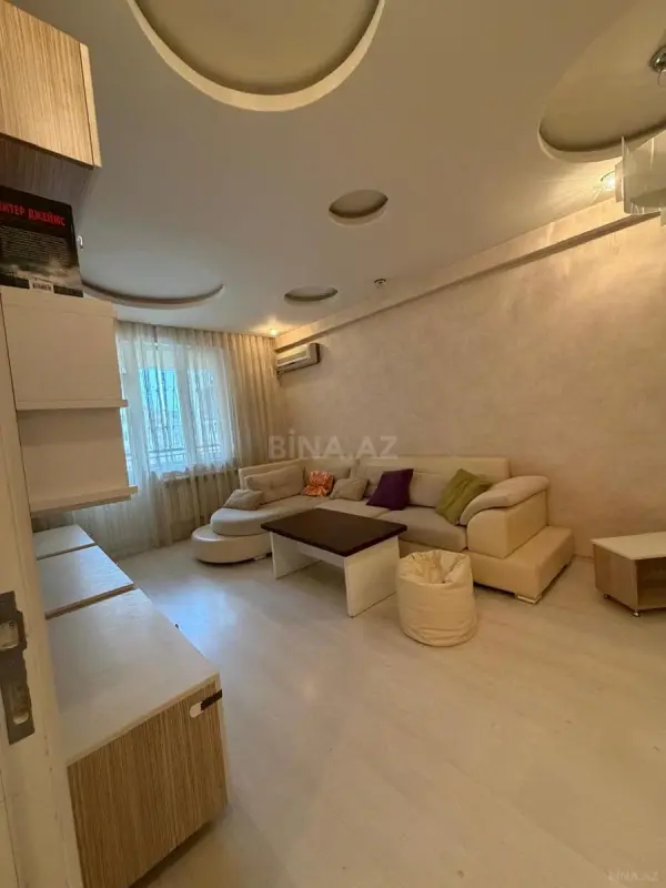 Satılır 2 otaqlı mənzil 66 m²