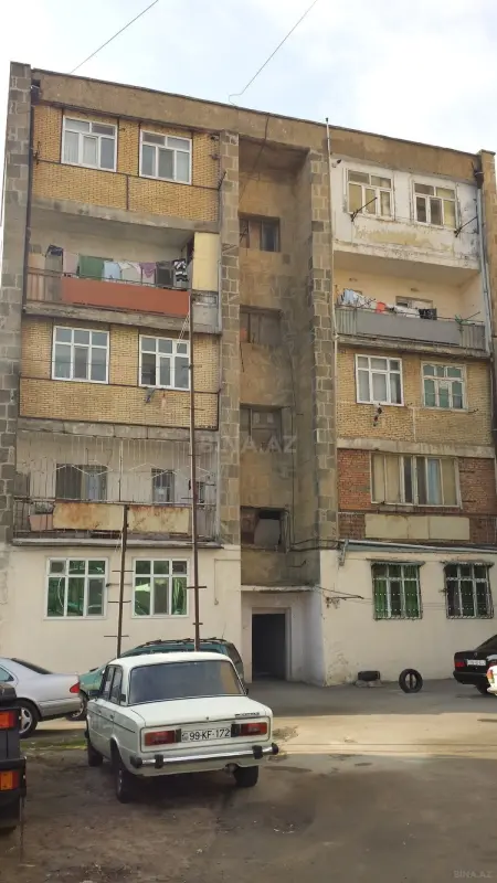 Satılır 3 otaqlı mənzil 48 m²
