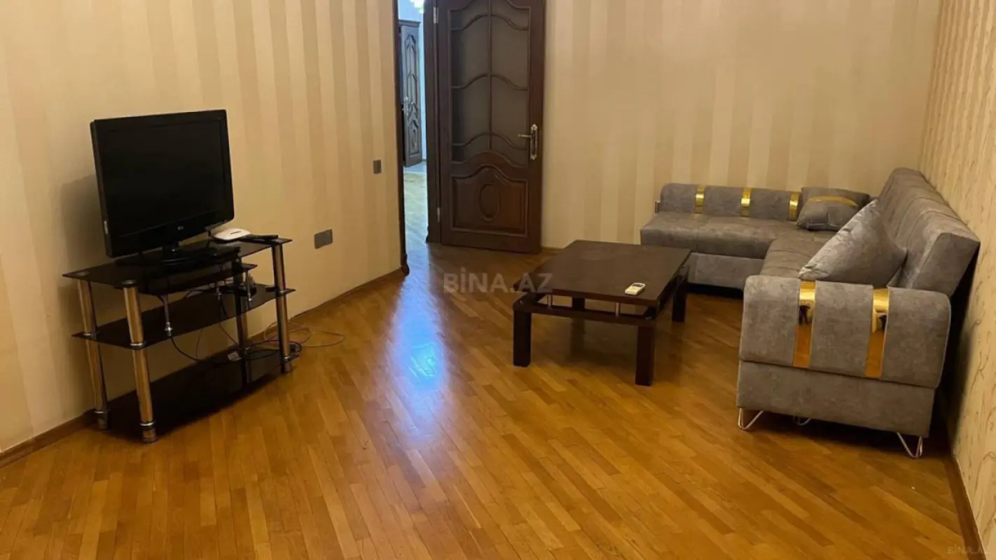Kirayə verilir 3 otaqlı mənzil 115 m²