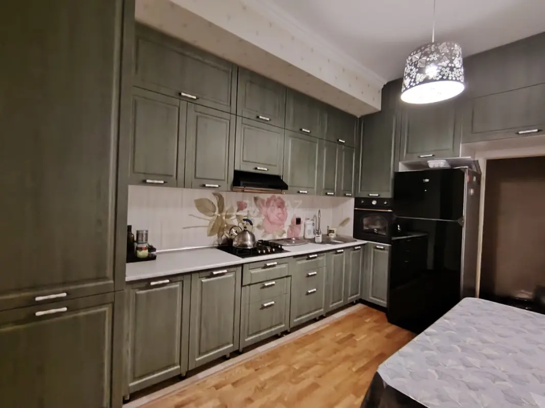 Satılır 3 otaqlı mənzil 84 m²
