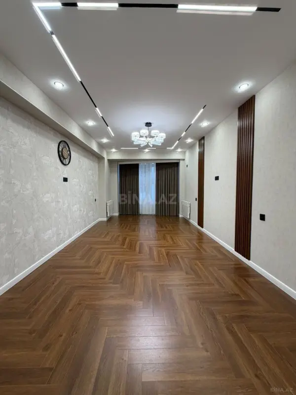 Satılır 3 otaqlı mənzil 115 m²