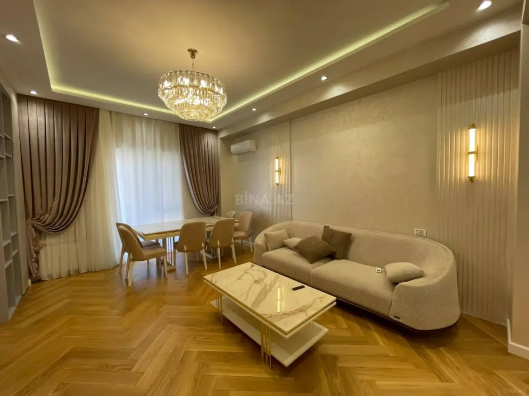 Kirayə verilir 3 otaqlı mənzil 140 m²