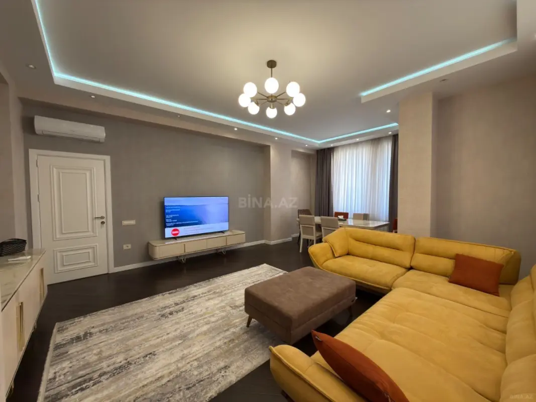 Kirayə verilir 3 otaqlı mənzil 160 m²