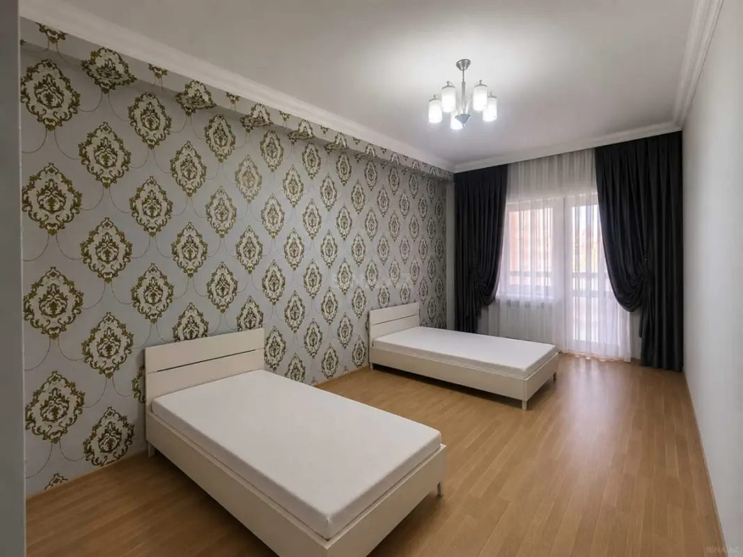 Kirayə verilir 3 otaqlı mənzil 120 m²