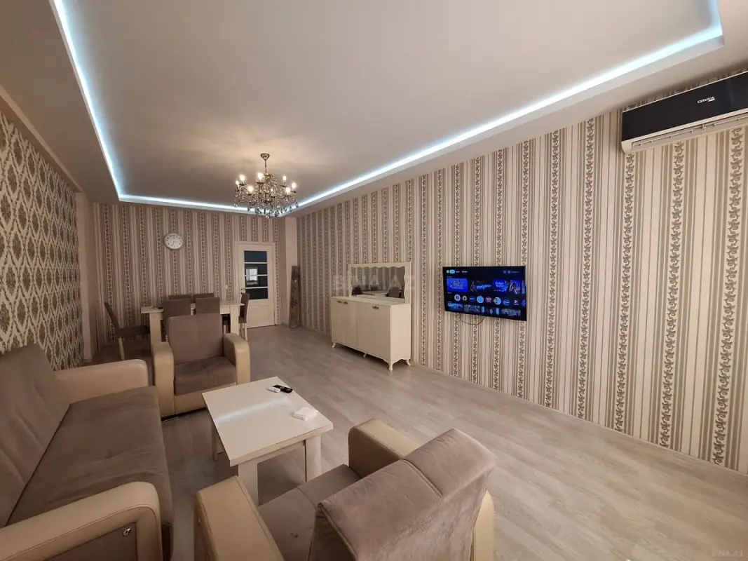 Satılır 2 otaqlı mənzil 112 m²