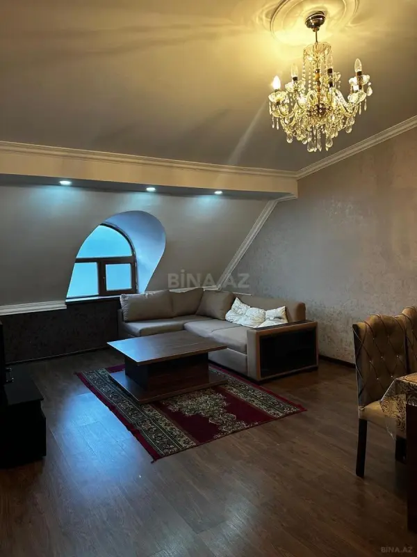 Satılır 2 otaqlı mənzil 72 m²