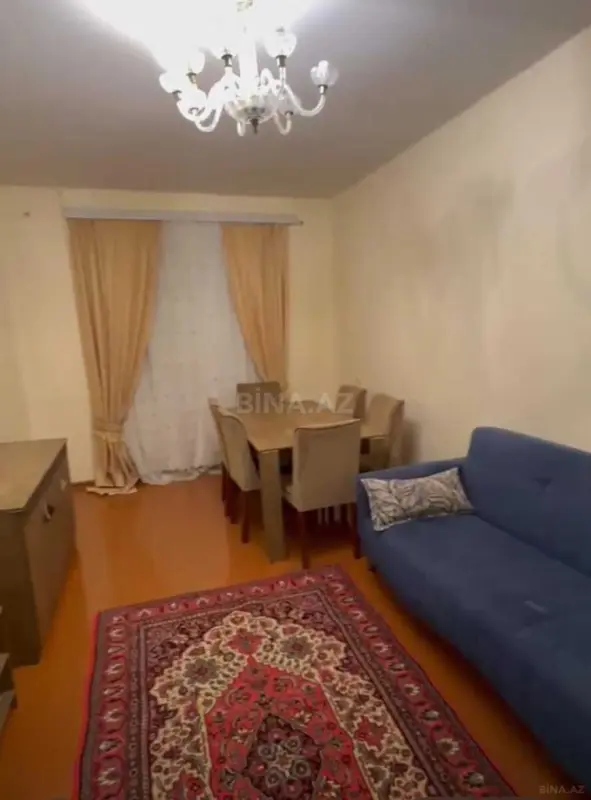 Satılır 2 otaqlı mənzil 70 m²