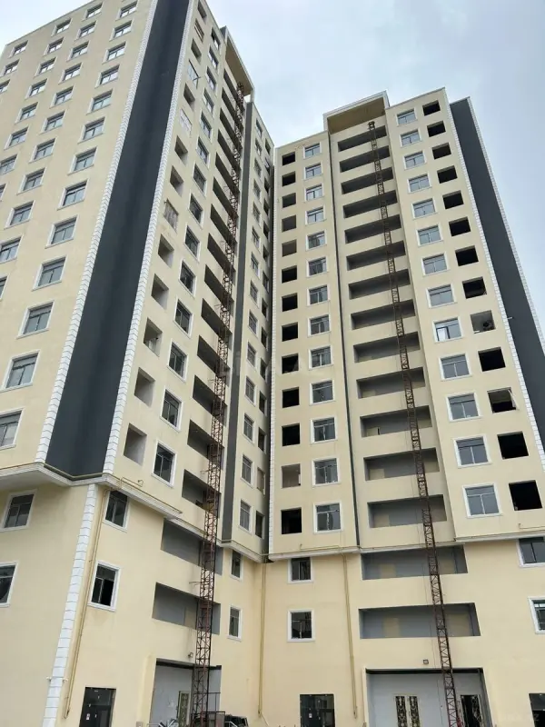 Satılır 2 otaqlı mənzil 88 m²